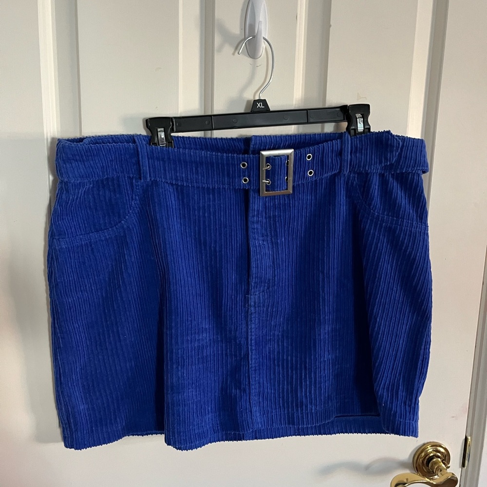 Corduroy Mini skirt